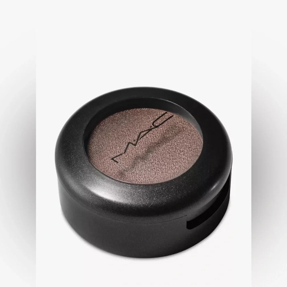 MAC Satin eyeshadow-Club/Discontinued